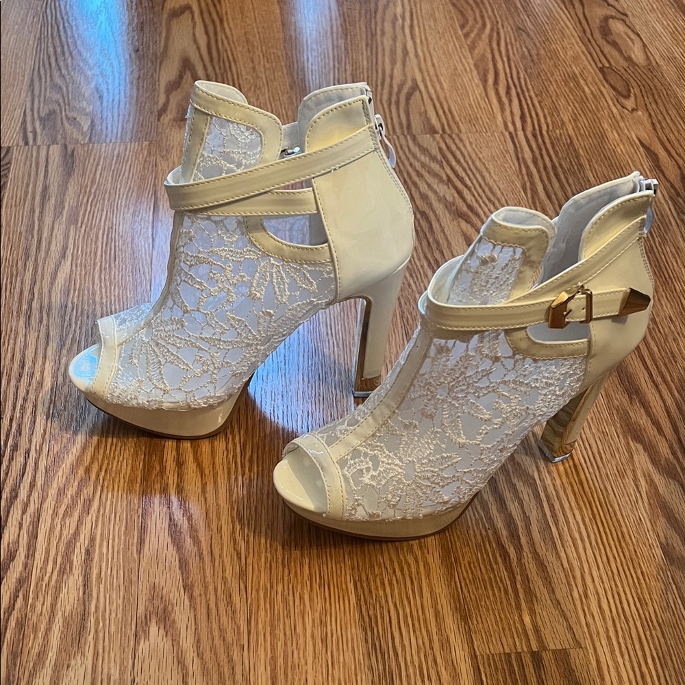 Elegant Cream Lace Peep-Toe Heels